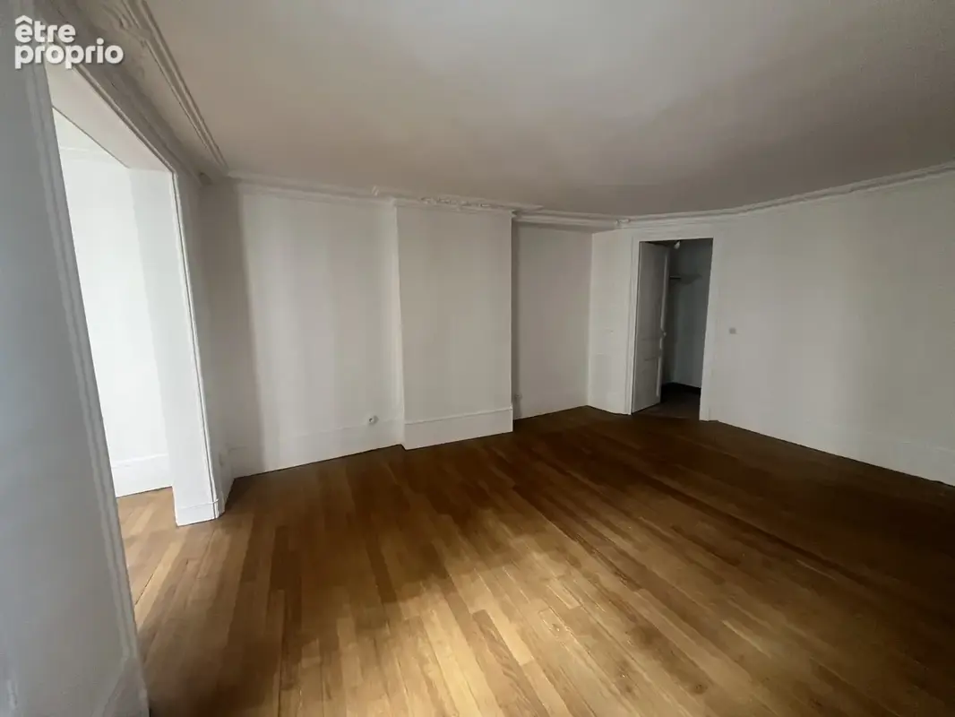Appartement 84 m² à Paris-3e  - photo 4