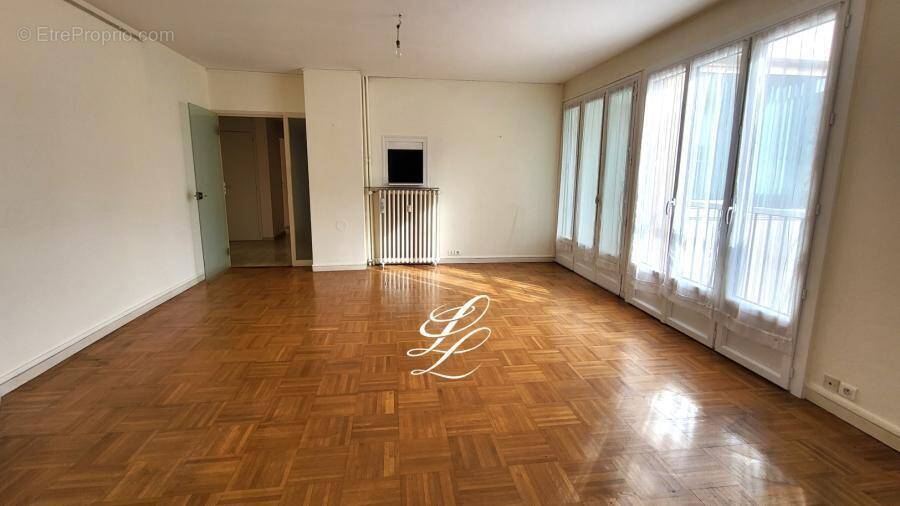 Appartement à SABLE-SUR-SARTHE