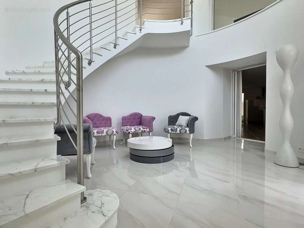 Maison à MOUANS-SARTOUX