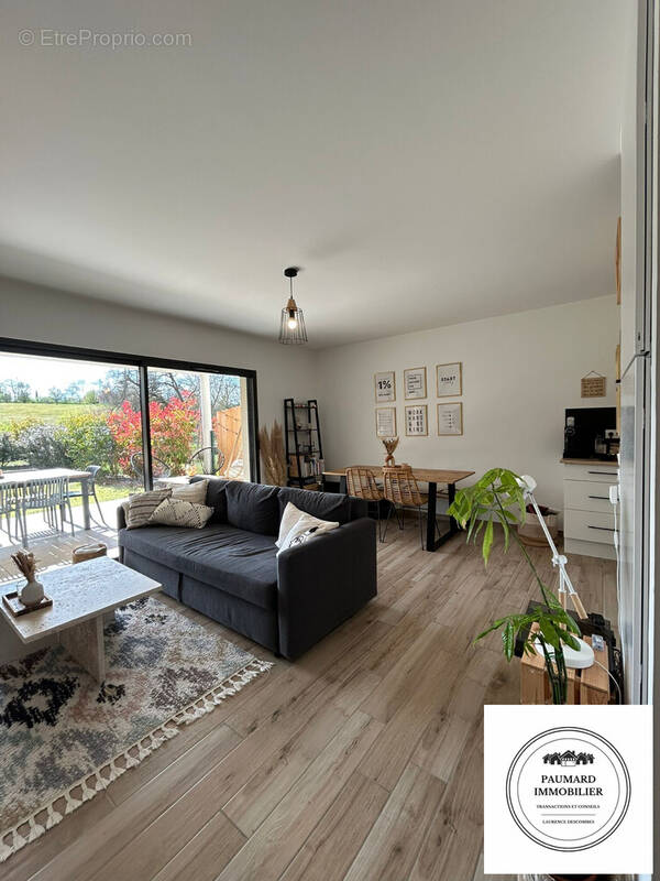 Appartement à BOURG-DE-PEAGE