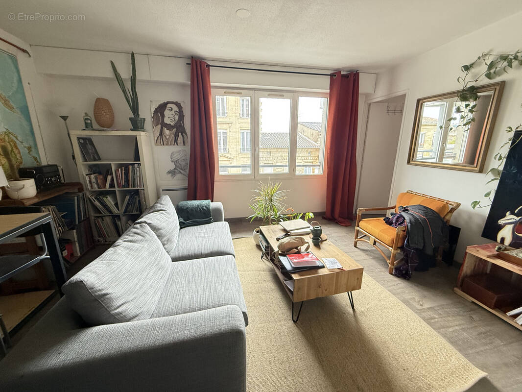 Appartement à BORDEAUX