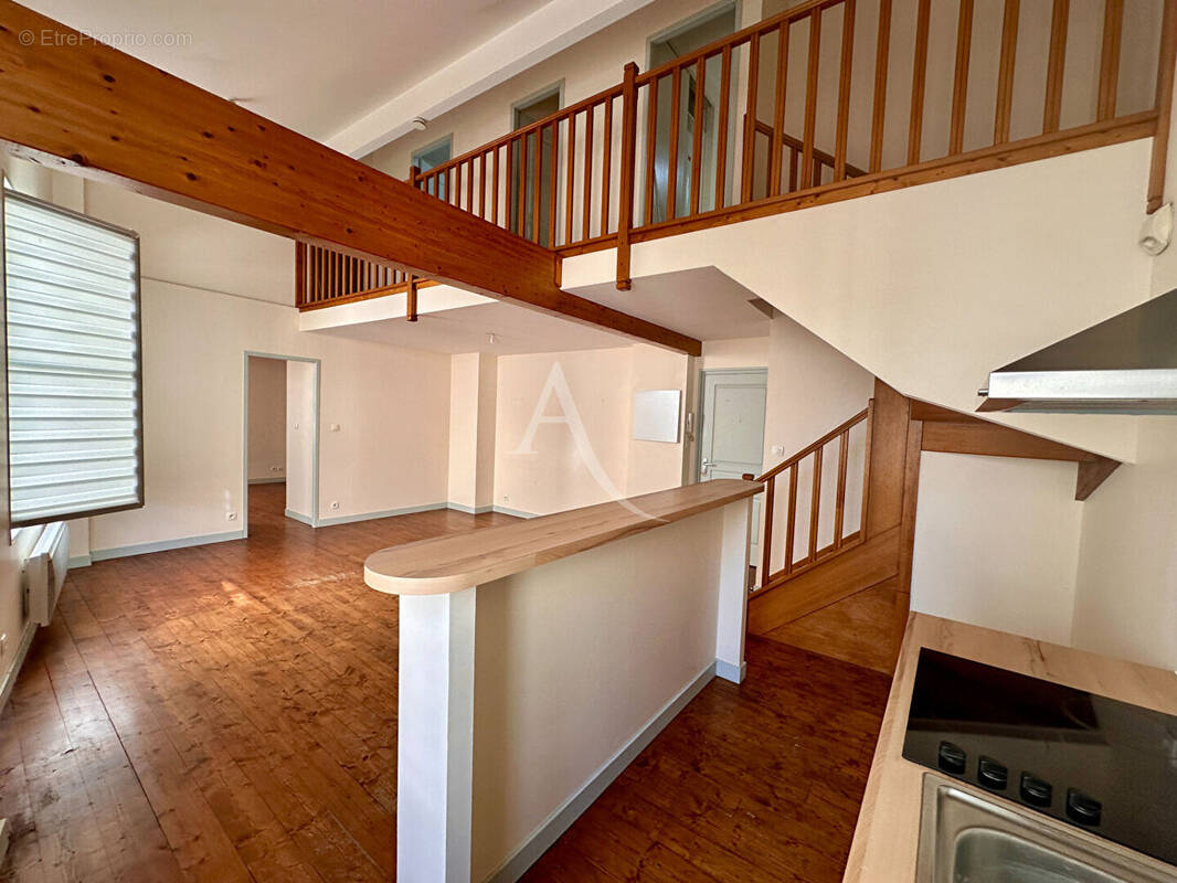 Appartement à SAINTES
