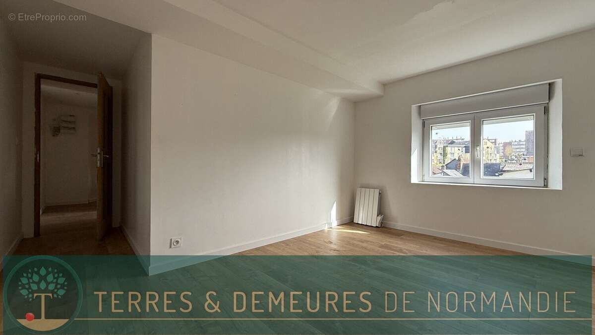 Maison à NEUFCHATEL-EN-BRAY