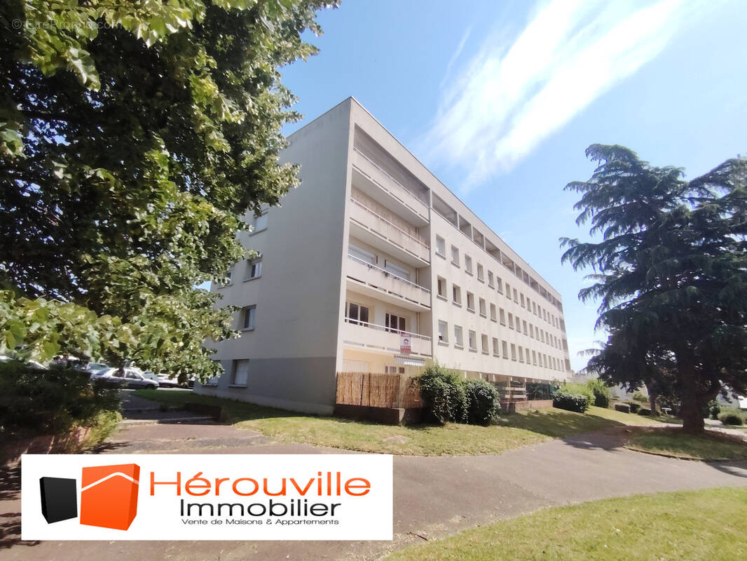Appartement à HEROUVILLE-SAINT-CLAIR