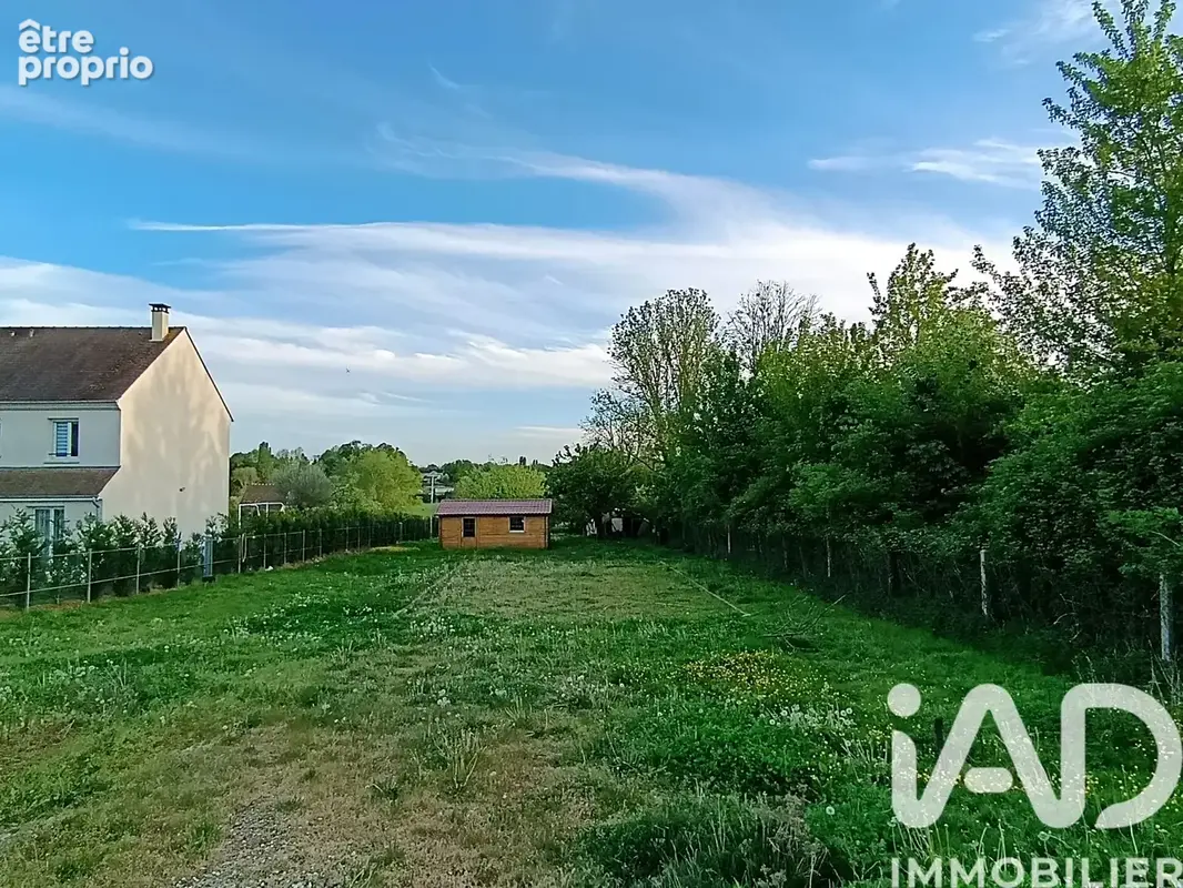 Terrain 1608 m² à Bernay-Vilbert · 162 500 €