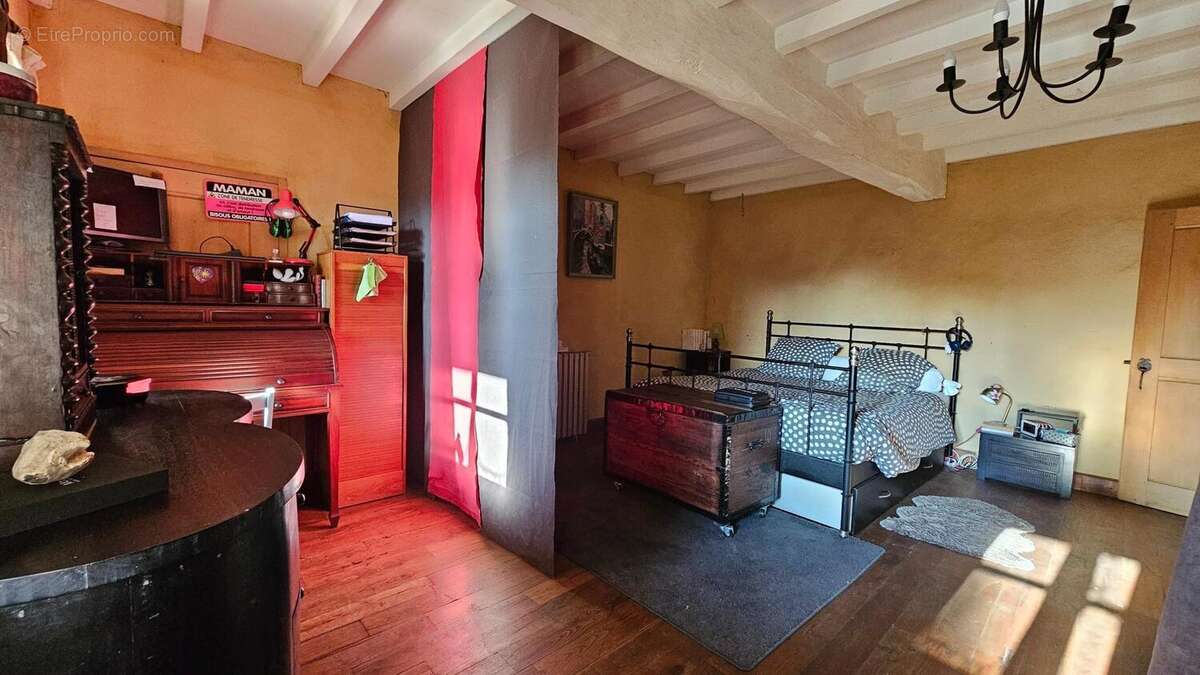 Maison 140 m² à La Salvetat-Belmontet  - photo 7