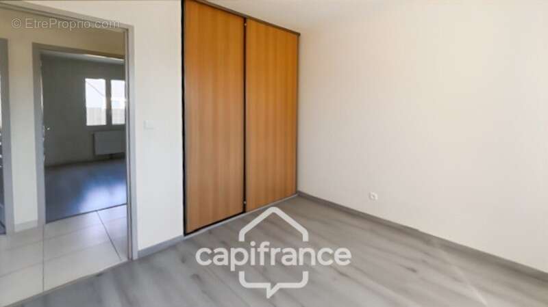 Maison à SAINT-DOULCHARD