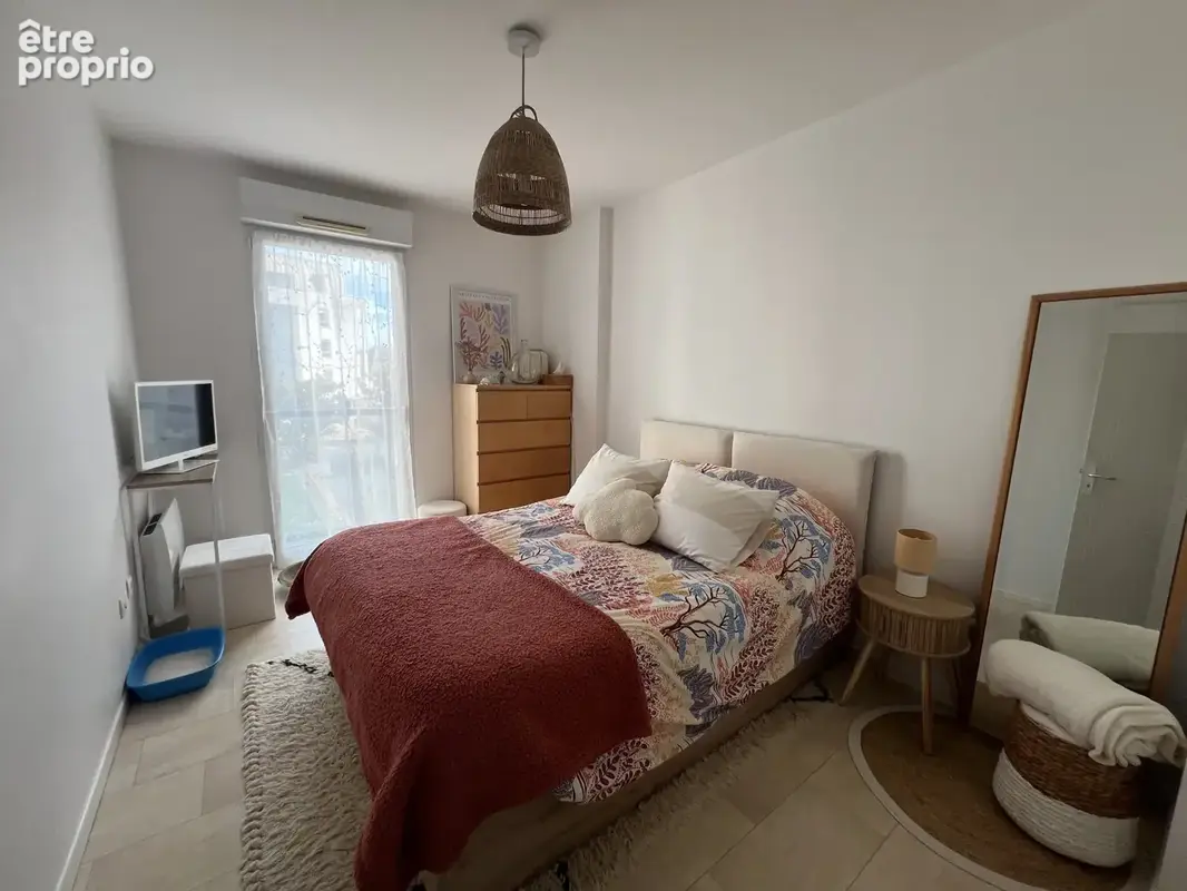 Appartement T3 - 75m2 - garage - parking LA ROCHE SUR YON - photo 8
