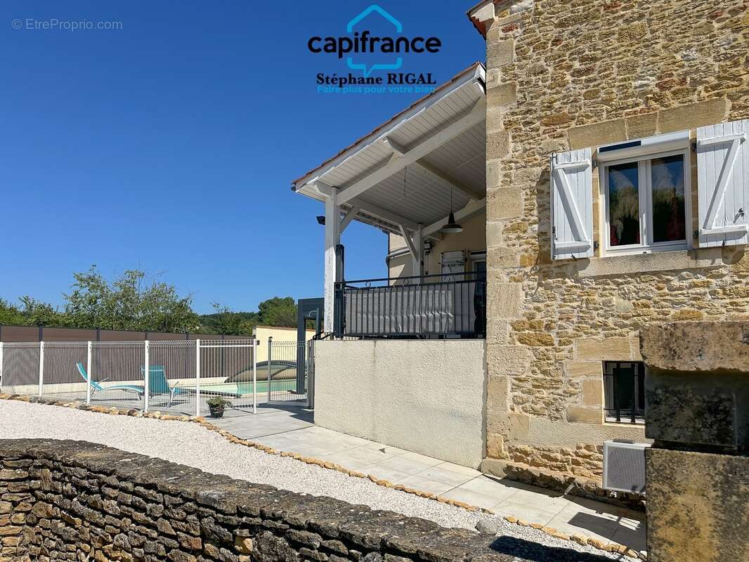 Maison en pierre à vendre 6 pièces FUMEL (47) de 120m2 environ avec piscine et garage - photo 17