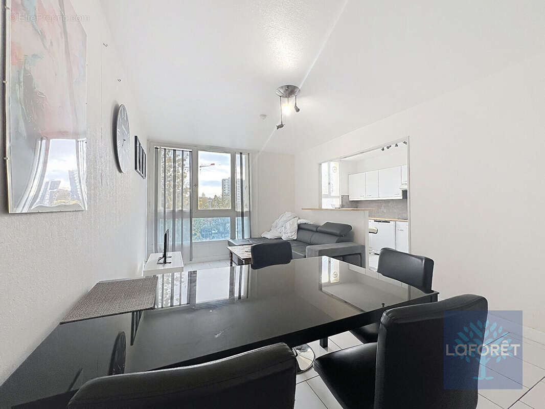 Appartement à HEROUVILLE-SAINT-CLAIR