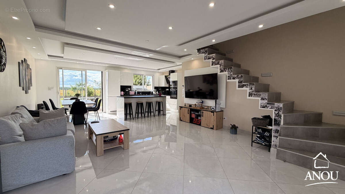 Maison familiale proche des commodites - dpe a - photo 2