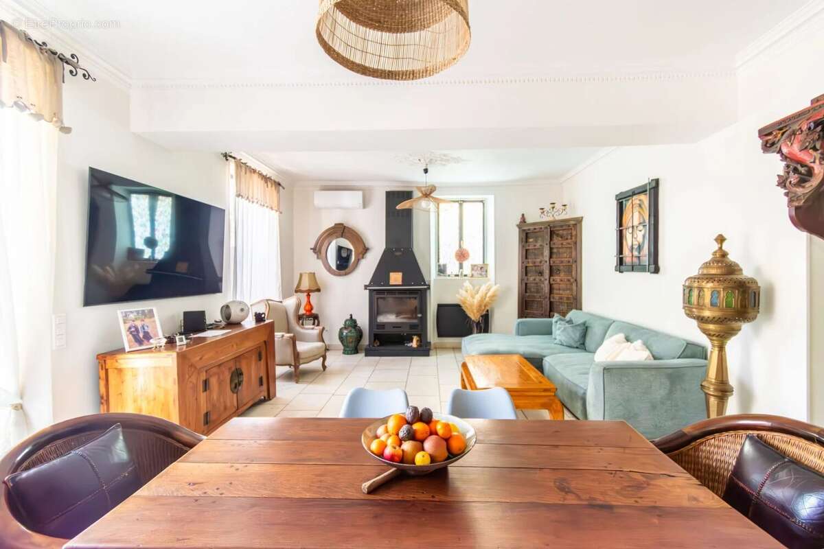 Maison à MONTMORENCY