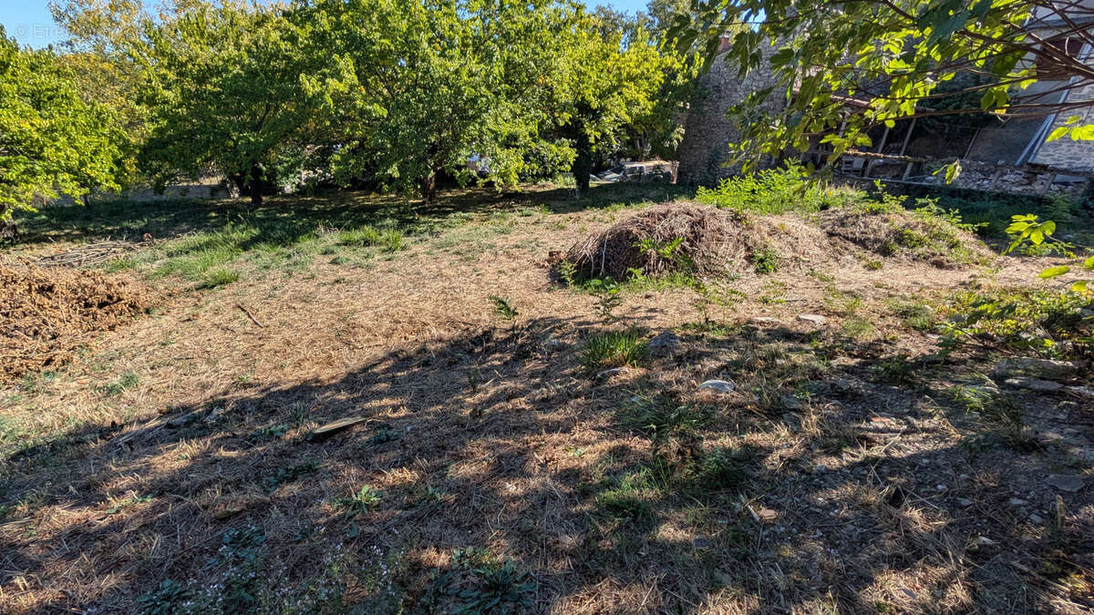 Terrain à CAUSSE-DE-LA-SELLE