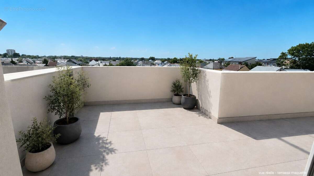Appartement 99 m² à Avrille  - photo 3