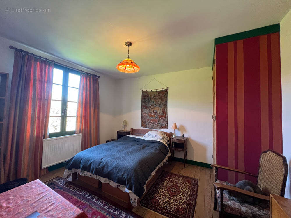 Maison à GUERQUESALLES