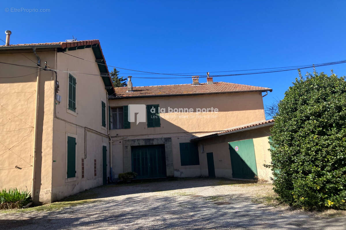 Appartement à AIX-EN-PROVENCE