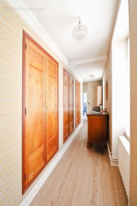 Maison à MAGNAC-LAVAL