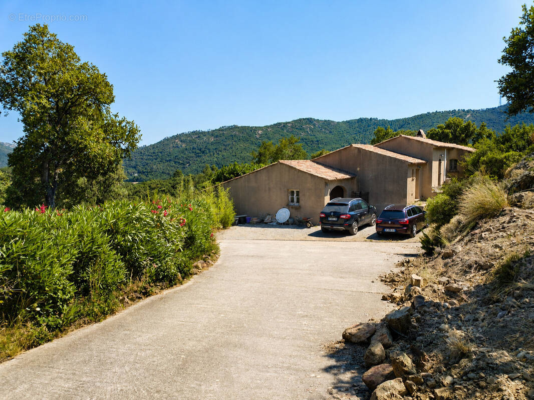 Maison à PLAN-DE-LA-TOUR