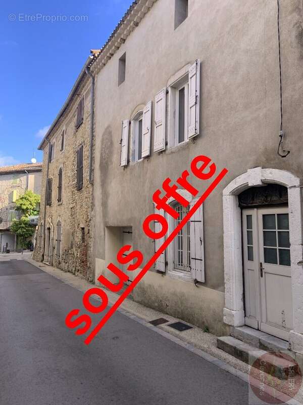 Maison à LEZAN