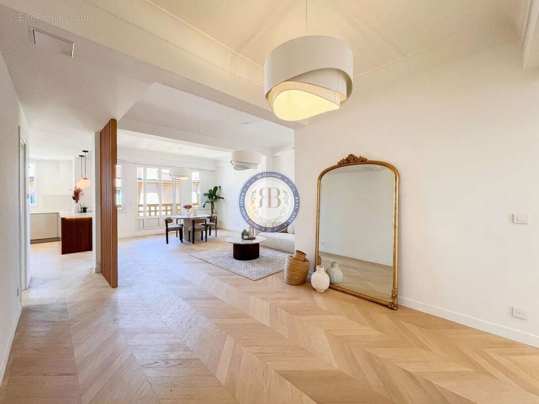 Appartement à NICE