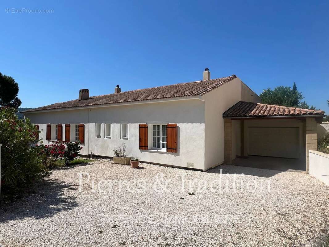 Maison à RUSTREL