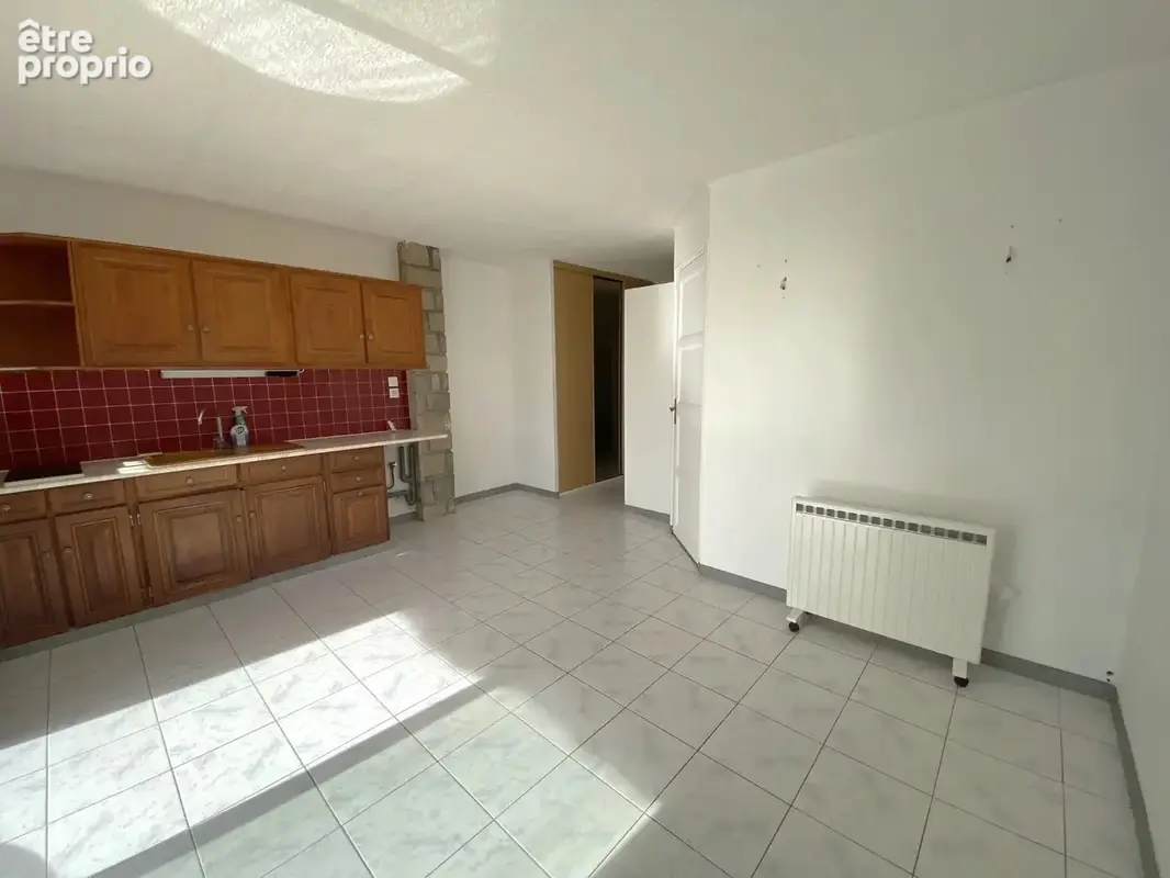 Appartement 1 pièce 33 m² à vendre à La Ciotat (13600) - photo 2