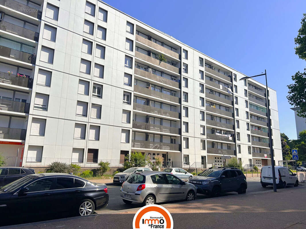 Appartement 69 m² - 2 chambres - Balcon - Ascenseur - DPE C - photo 9