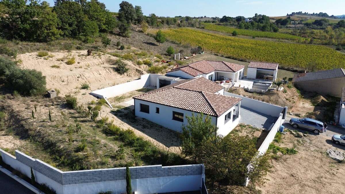 Maison à COUFFOULENS