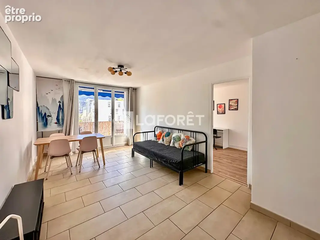 Appartement Grenoble 4 pièce(s) 68.28 m2 - photo 4