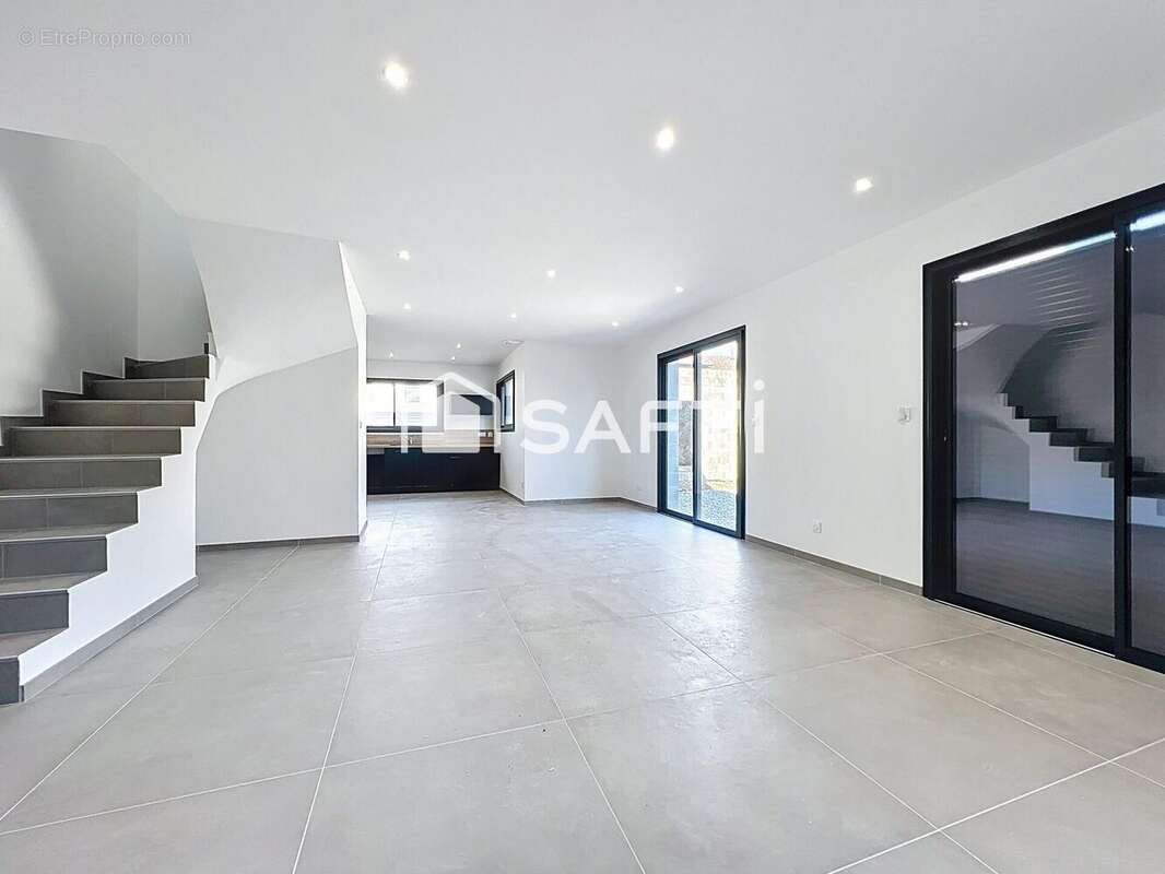 Photo 6 - Maison à SAINT-BLAISE-DU-BUIS