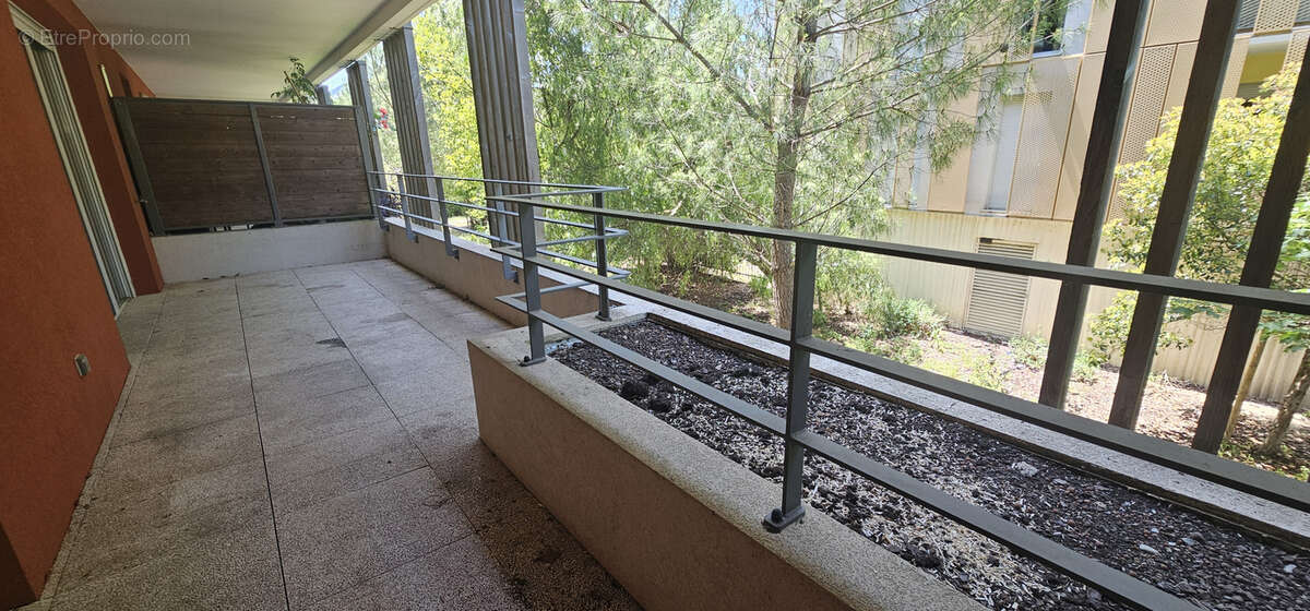 Appartement à JUVIGNAC
