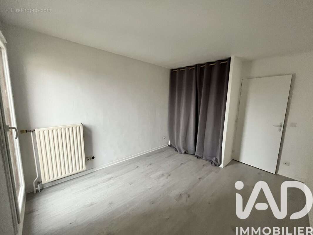 Photo 8 - Appartement à CORBEIL-ESSONNES