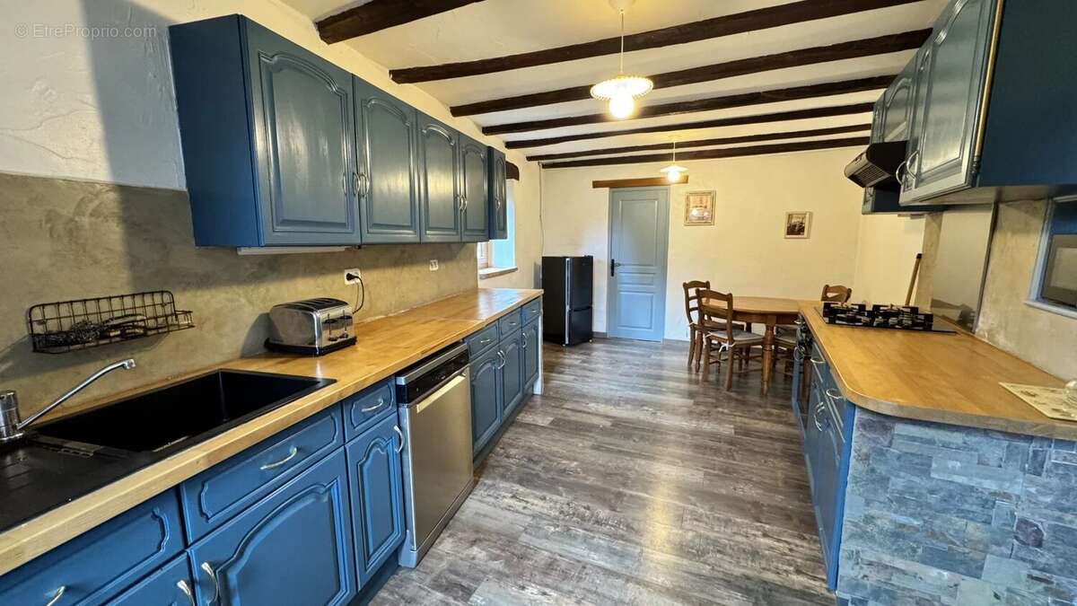 Maison 105 m² à Ladignac-Le-Long  - photo 4