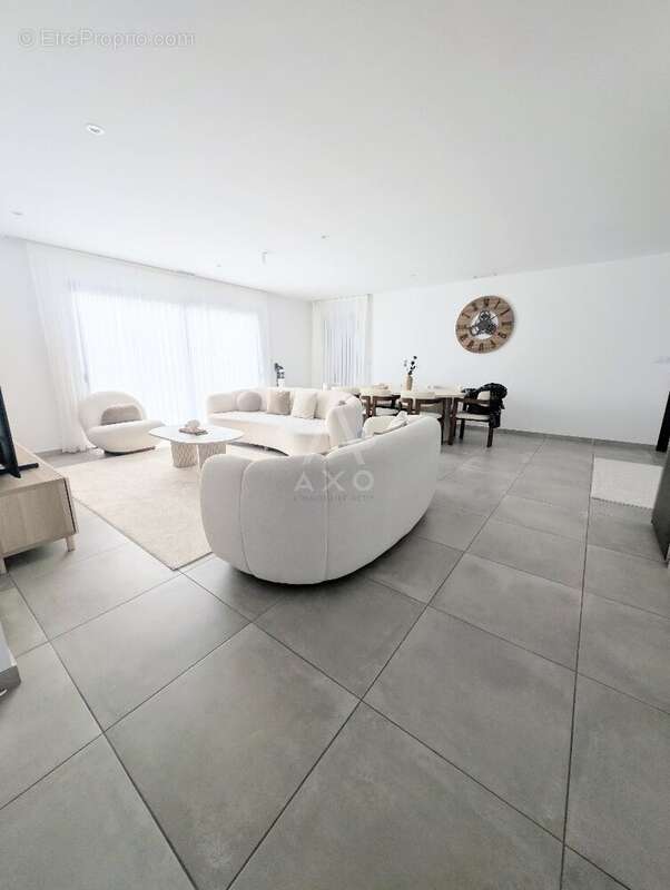 Maison à SAINT-ANDRE-DE-ROQUELONGUE