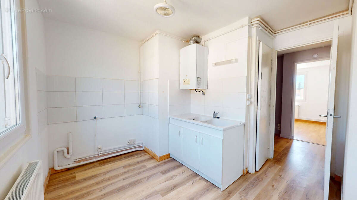 Appartement à LE PONT-DE-CLAIX