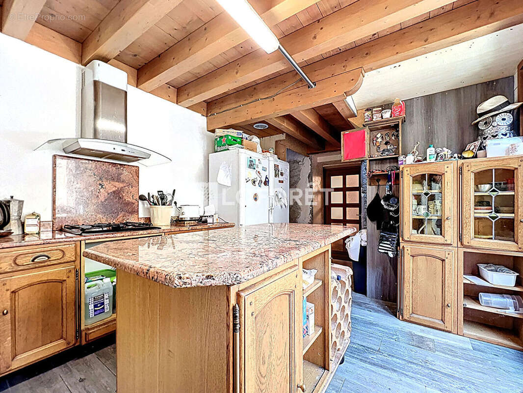 Maison à SAINT-PIERRE-D'ALBIGNY