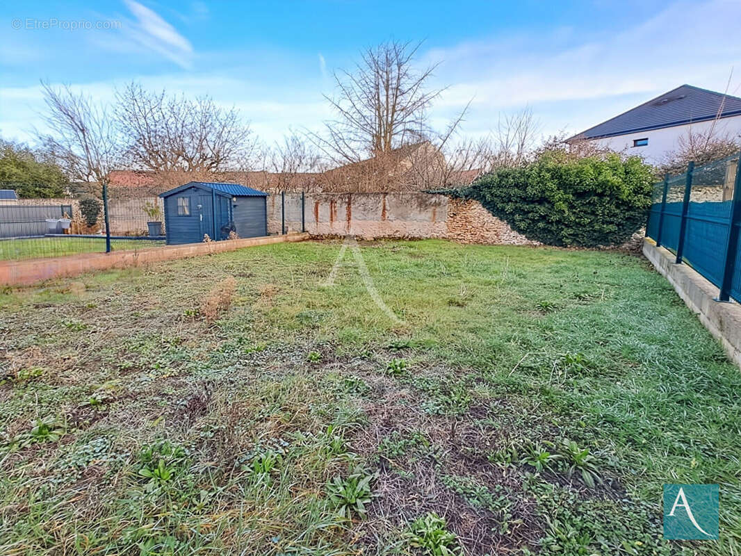 Maison à CHEPTAINVILLE