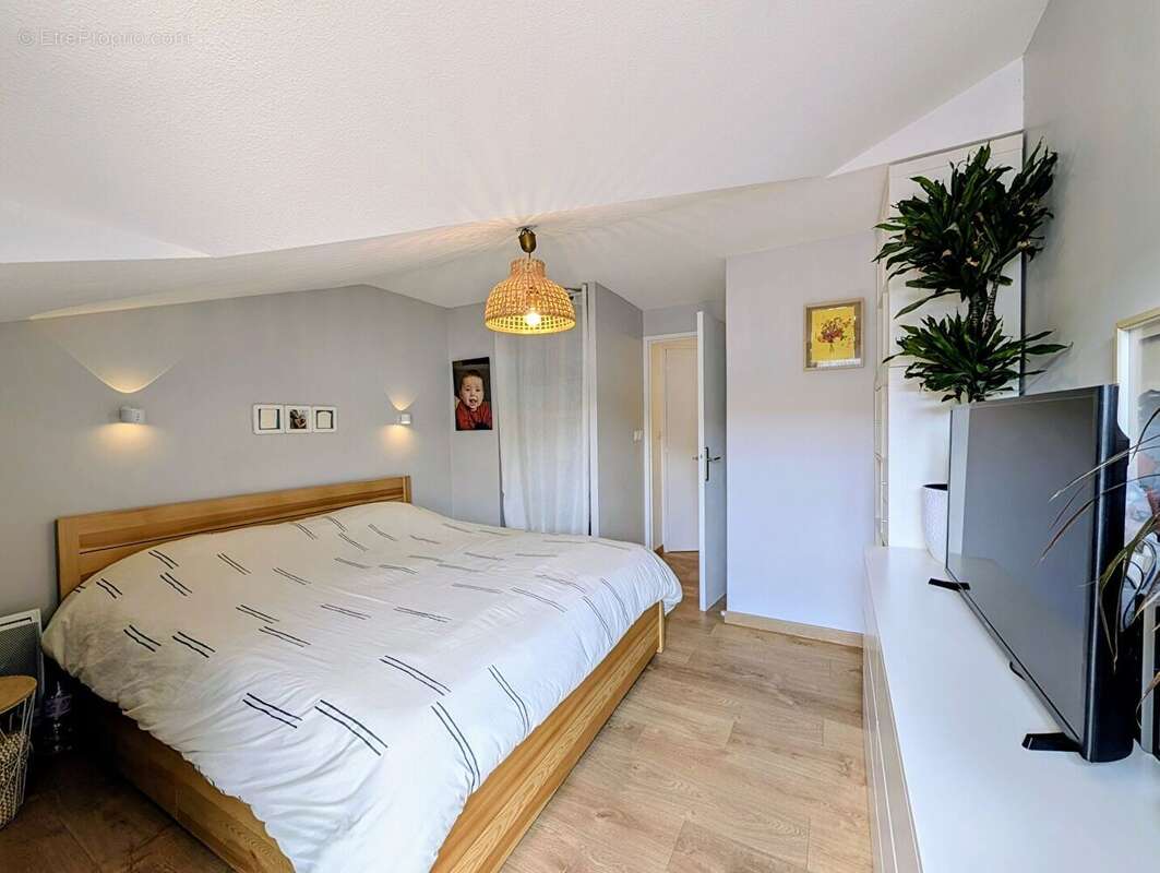 Appartement à AIX-LES-BAINS