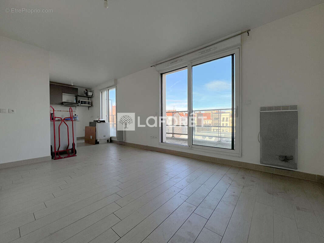Appartement à MONTROUGE