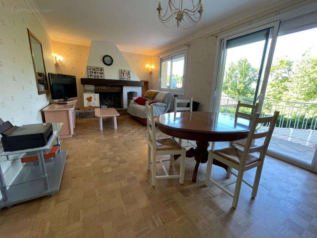 Maison 110 m2 5 pieces avec piscine - photo 2