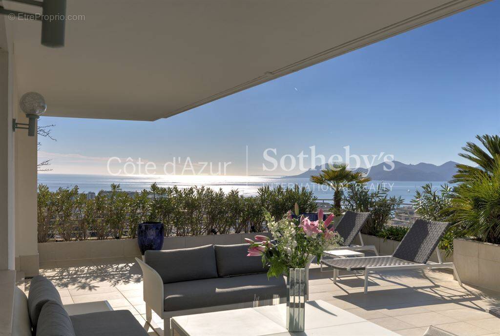 Appartement à CANNES