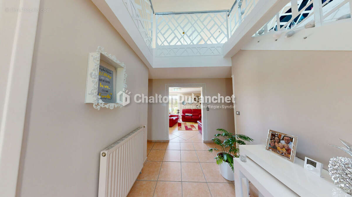 Maison Ouches 210 m2 - photo 4
