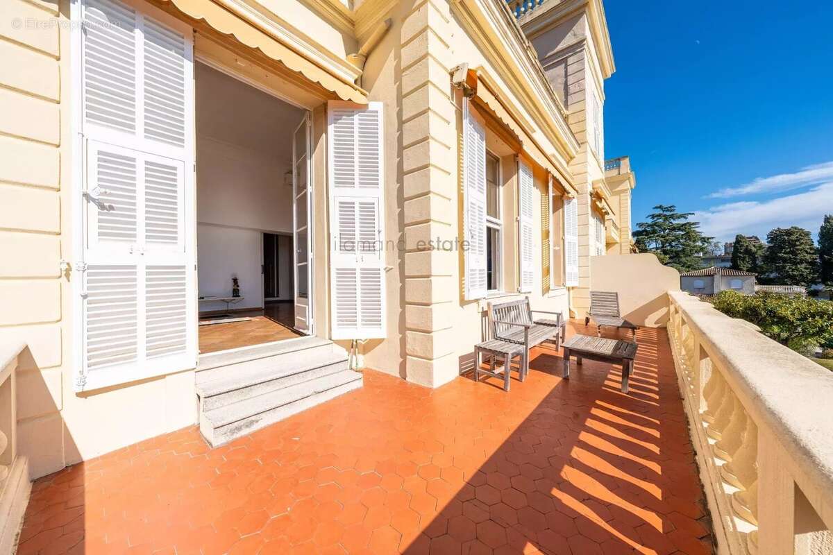 Appartement à CANNES