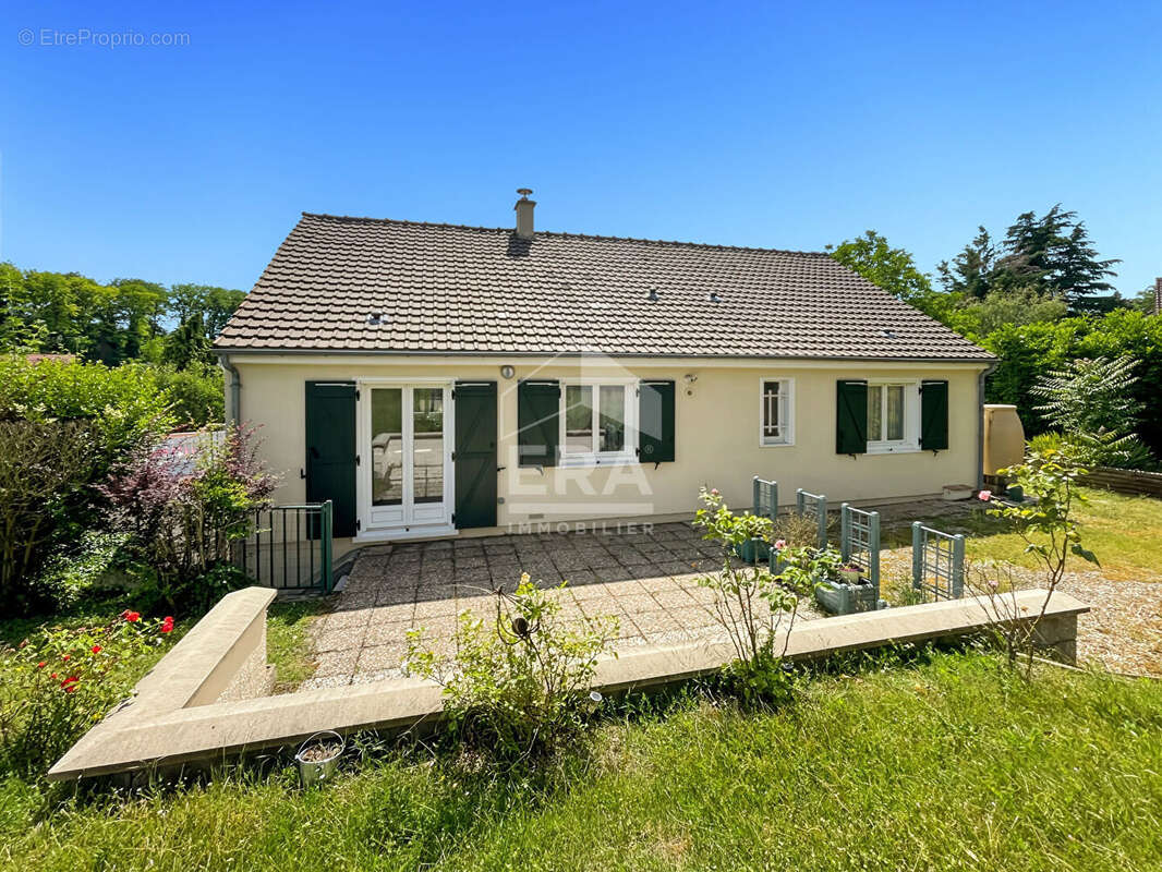 Maison à ETAMPES