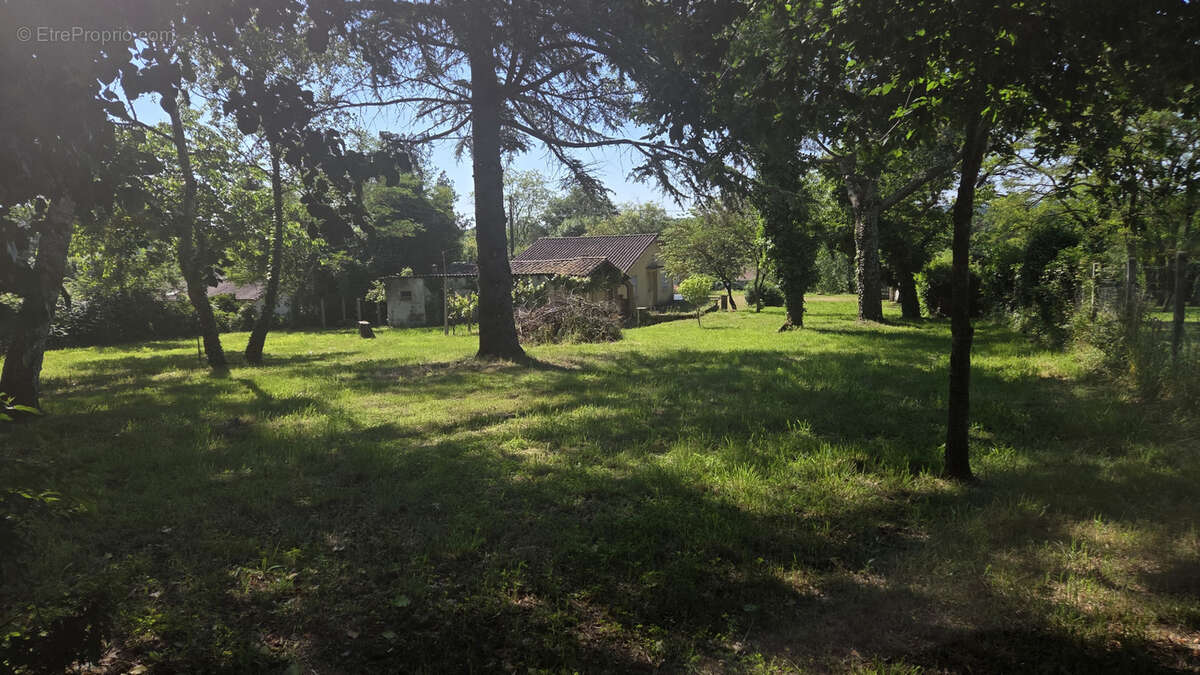 Maison à MONTPON-MENESTEROL