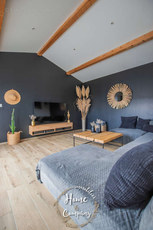 Maison à MORNAC-SUR-SEUDRE