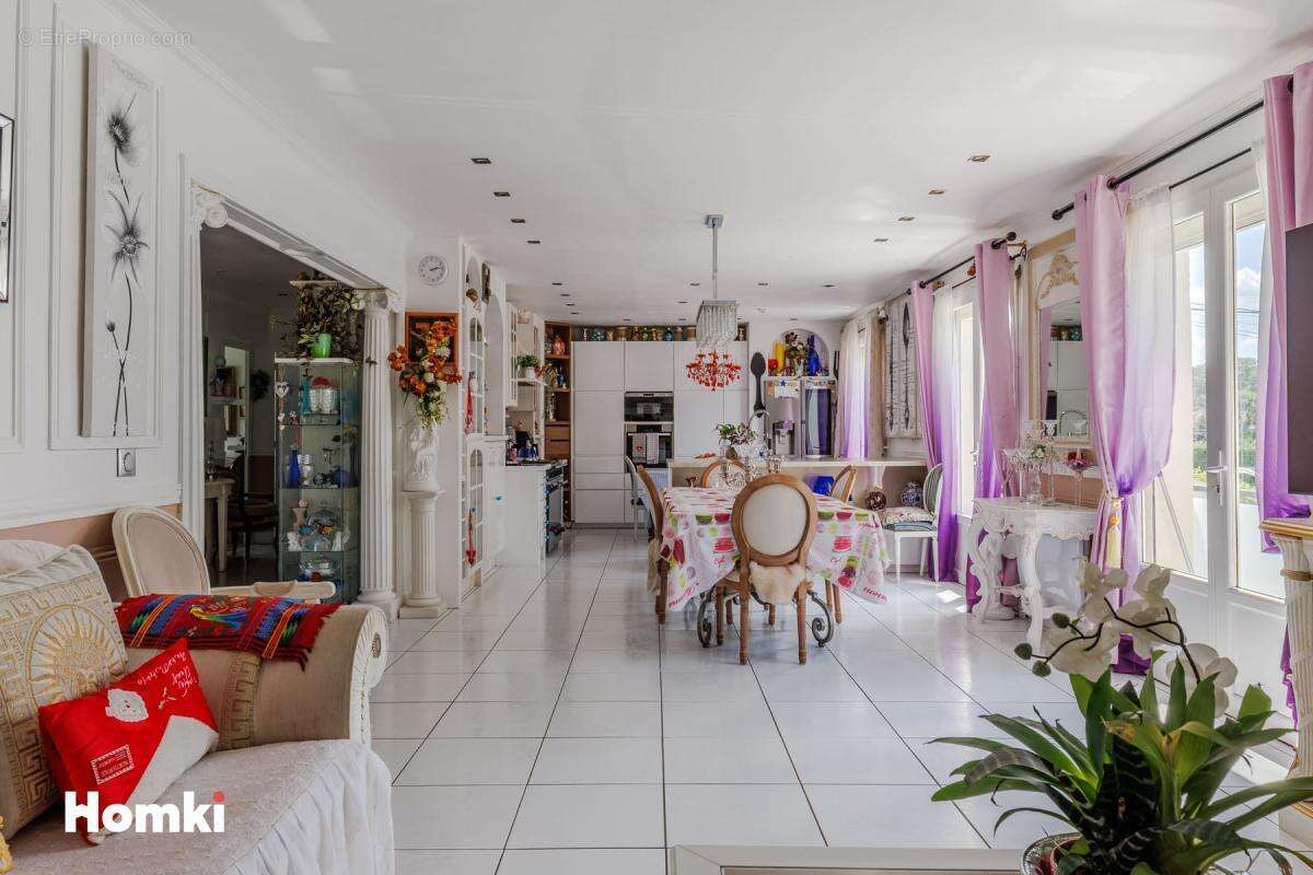 Appartement à SAINT-SYMPHORIEN-D'OZON