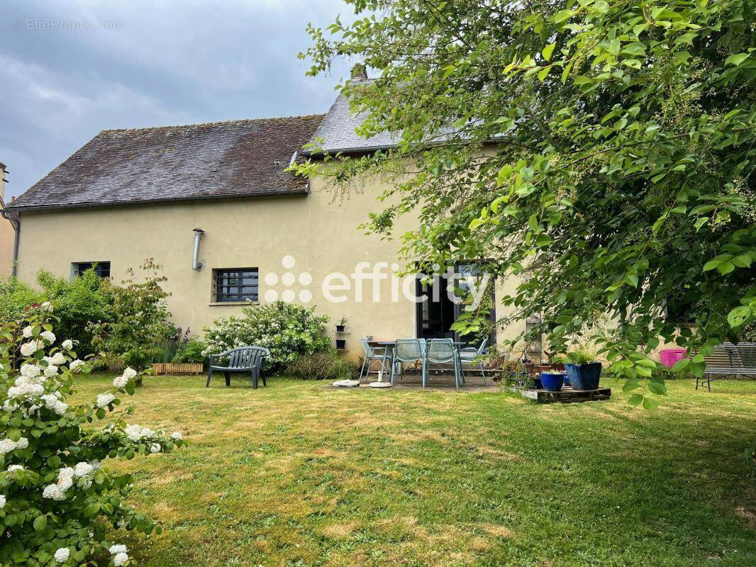 Maison à LONGNY-AU-PERCHE