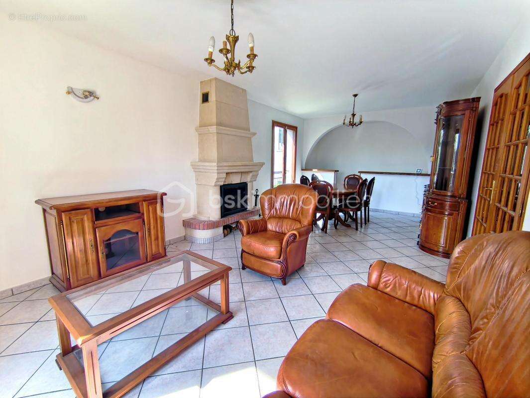 Maison à NOISY-LE-GRAND
