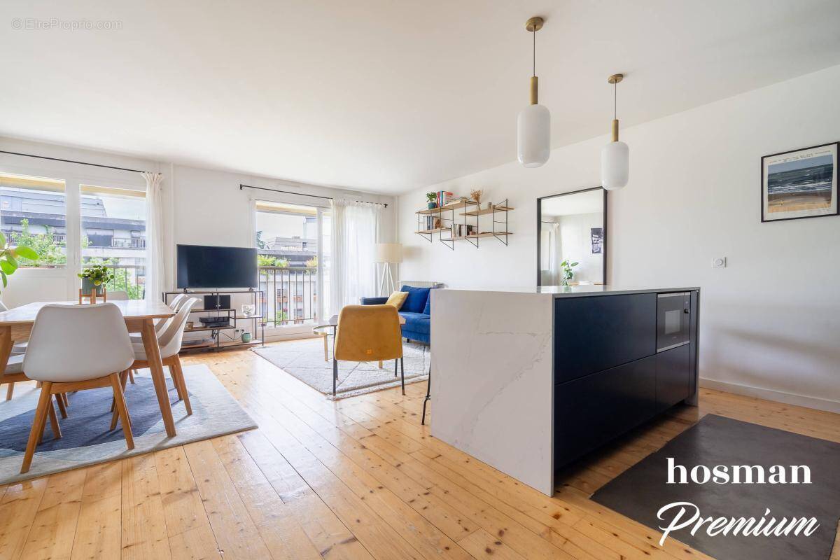 Appartement à PARIS-10E